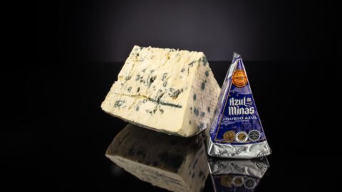UltraCheese conquista 23 medalhas nos principais concursos de queijos do Brasil. Cruzília e Búfalo Dourado reforçam a excelência da produção nacional de queijos premium.