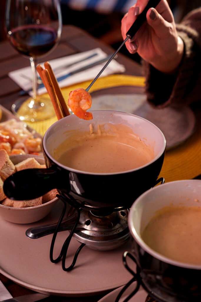 Festival de Fondues da Dengo valoriza ingredientes brasileiros em São Paulo